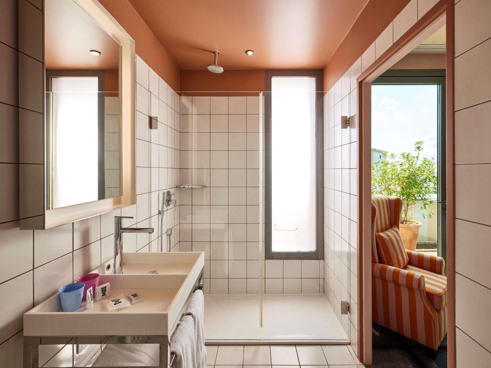 Large Mama Terrace Room