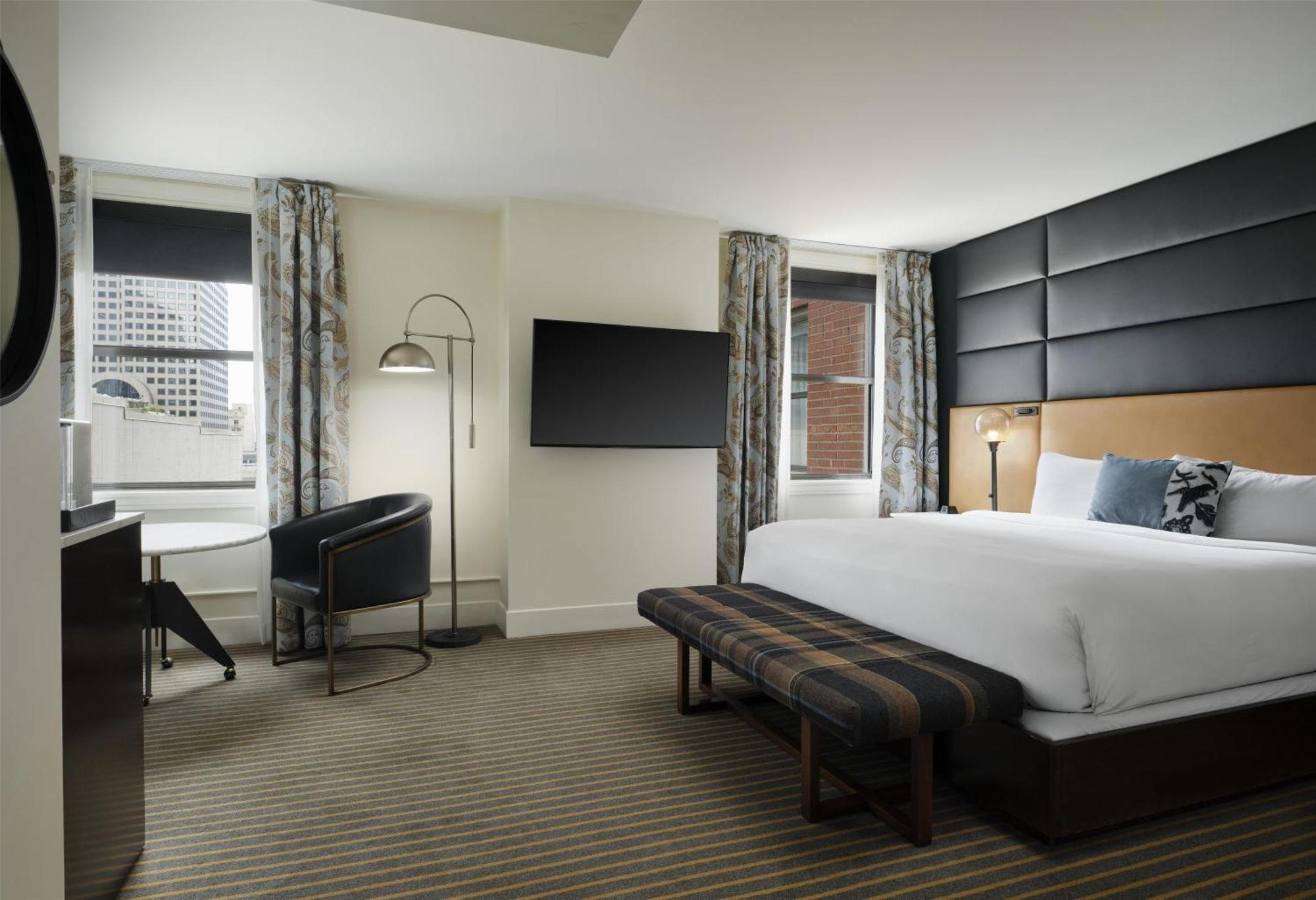 Deluxe King Room