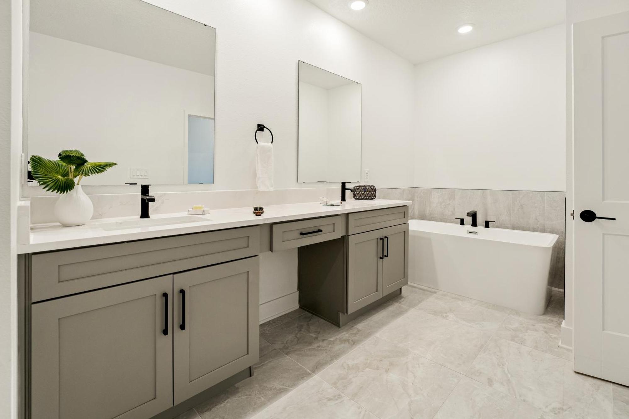 6 Bedroom Estate Private Pool & Kitchen