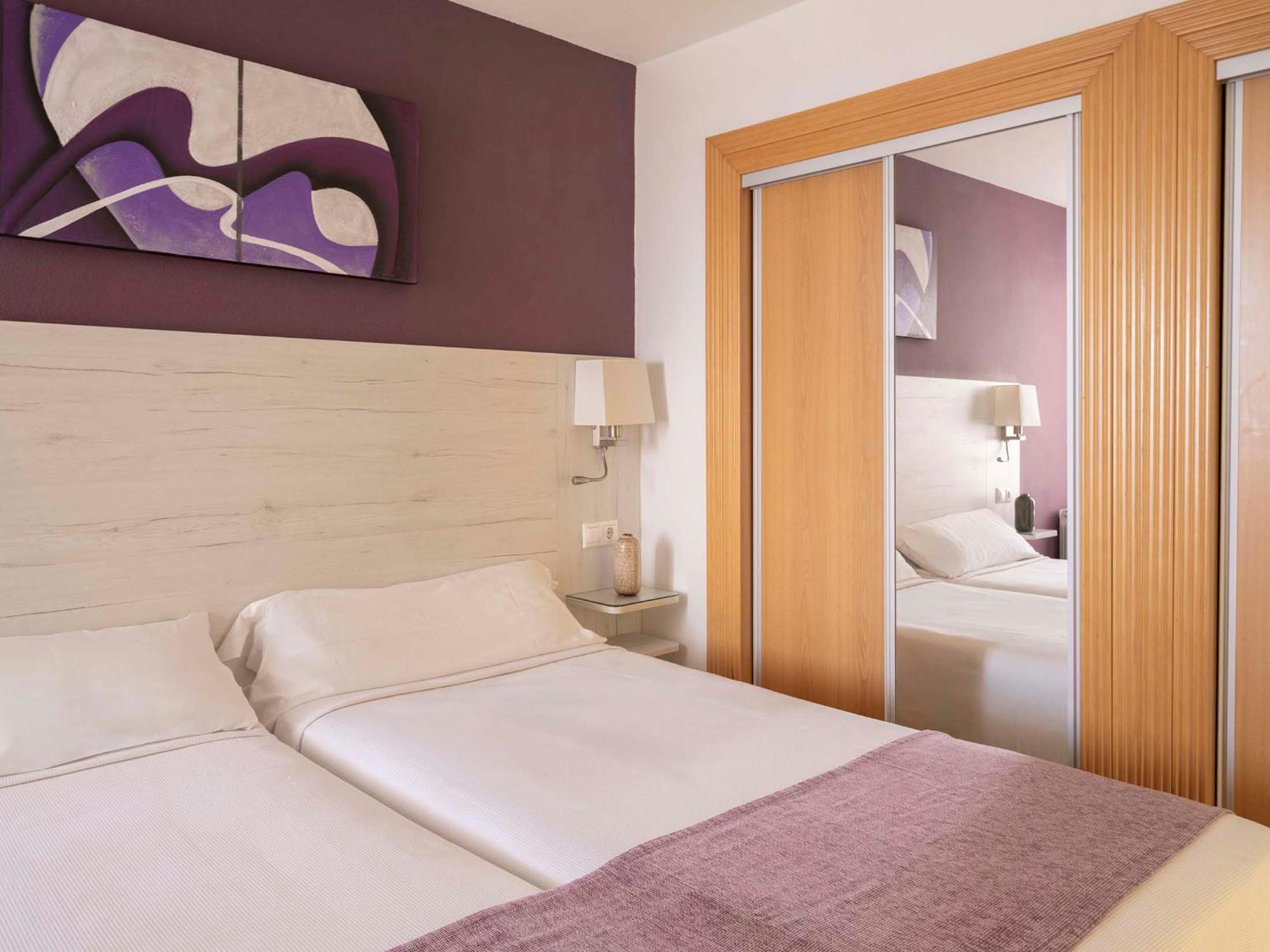One-Bedroom Apartment Sea View