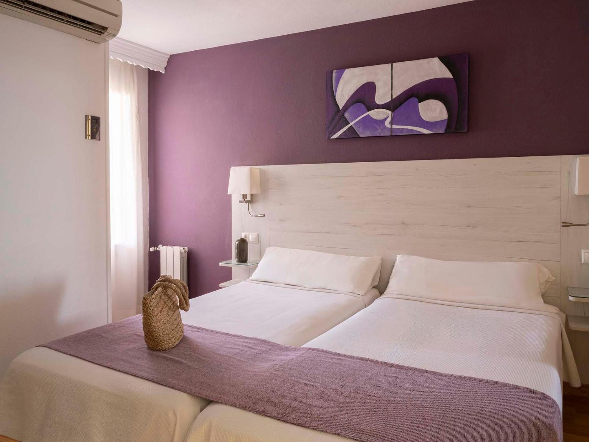 One-Bedroom Apartment Sea View