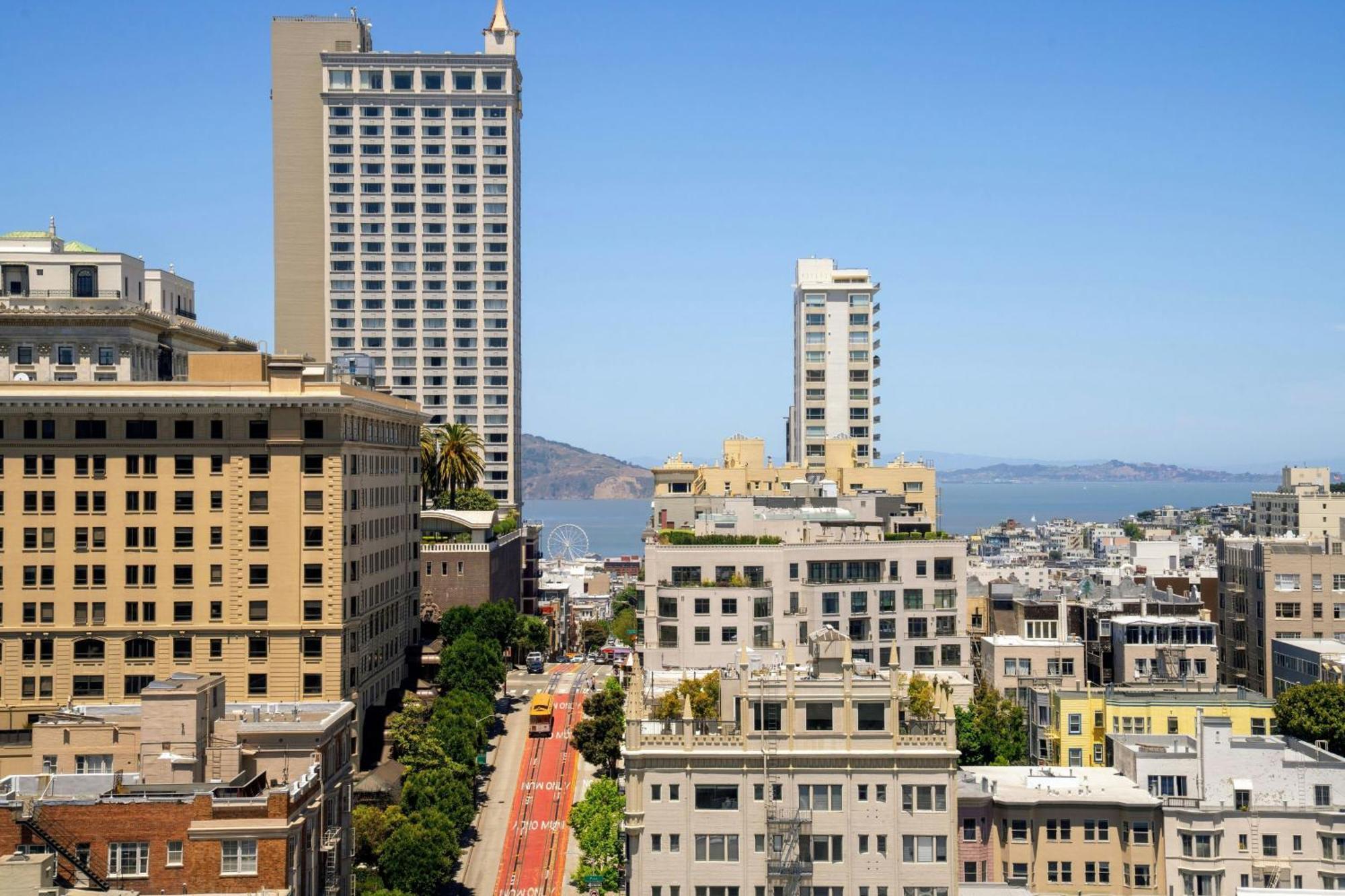 King Room City or Bay View