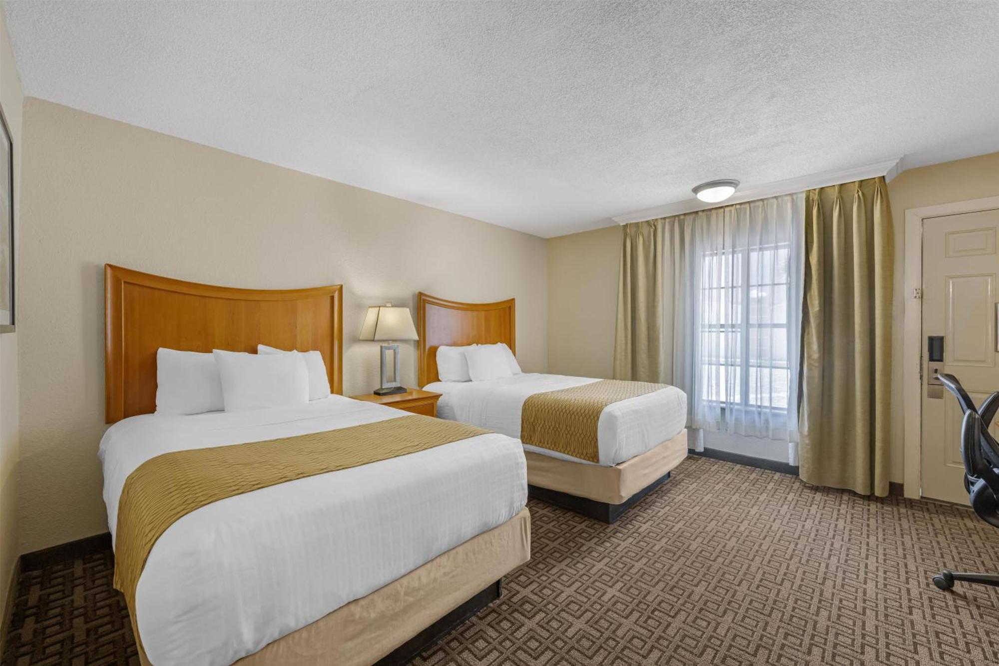 Double Room Two Double Beds Non-Smoking