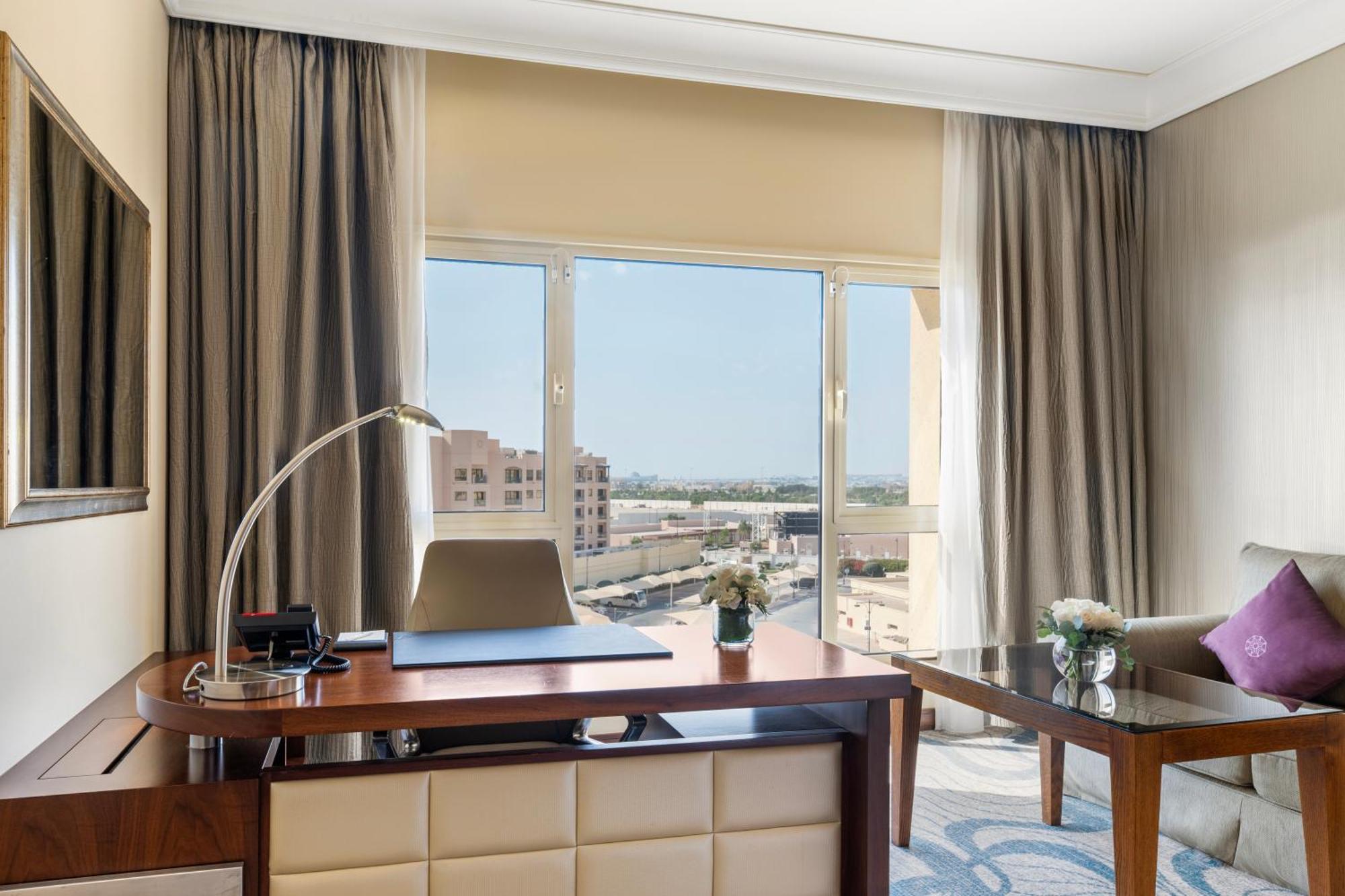 Classic King Room City View