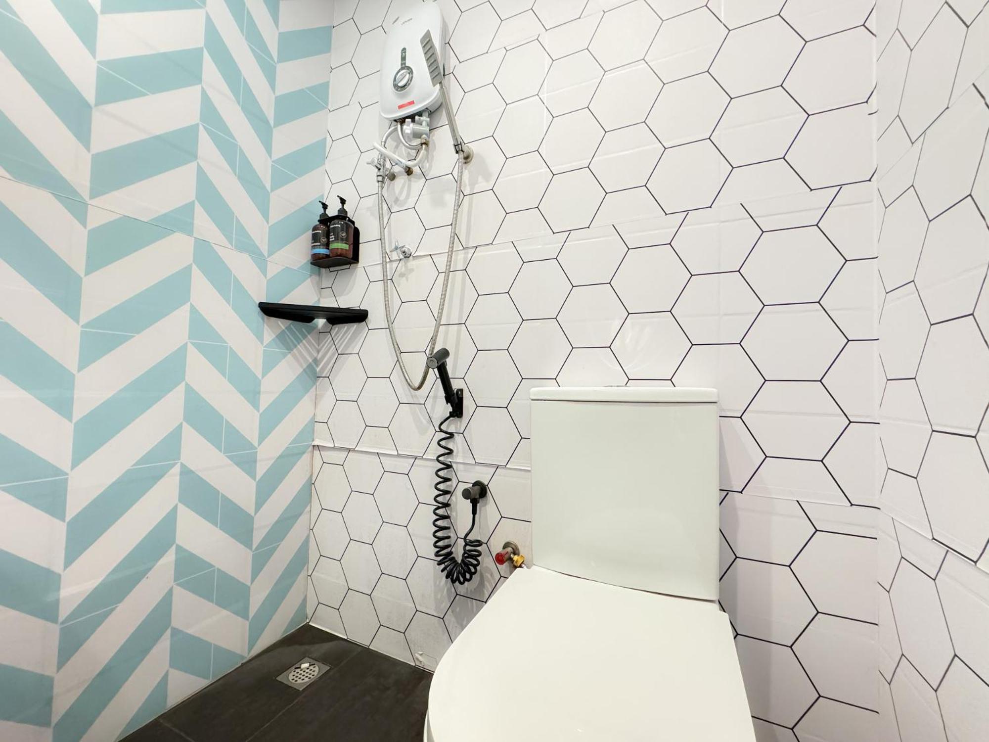 Modern Queen Room