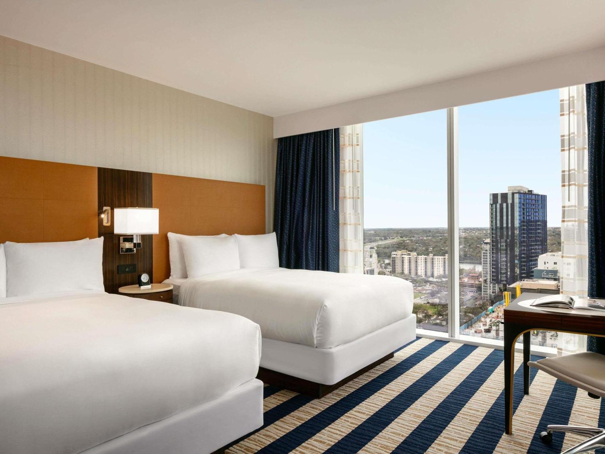 Fairmont Room 2 Queen Beds