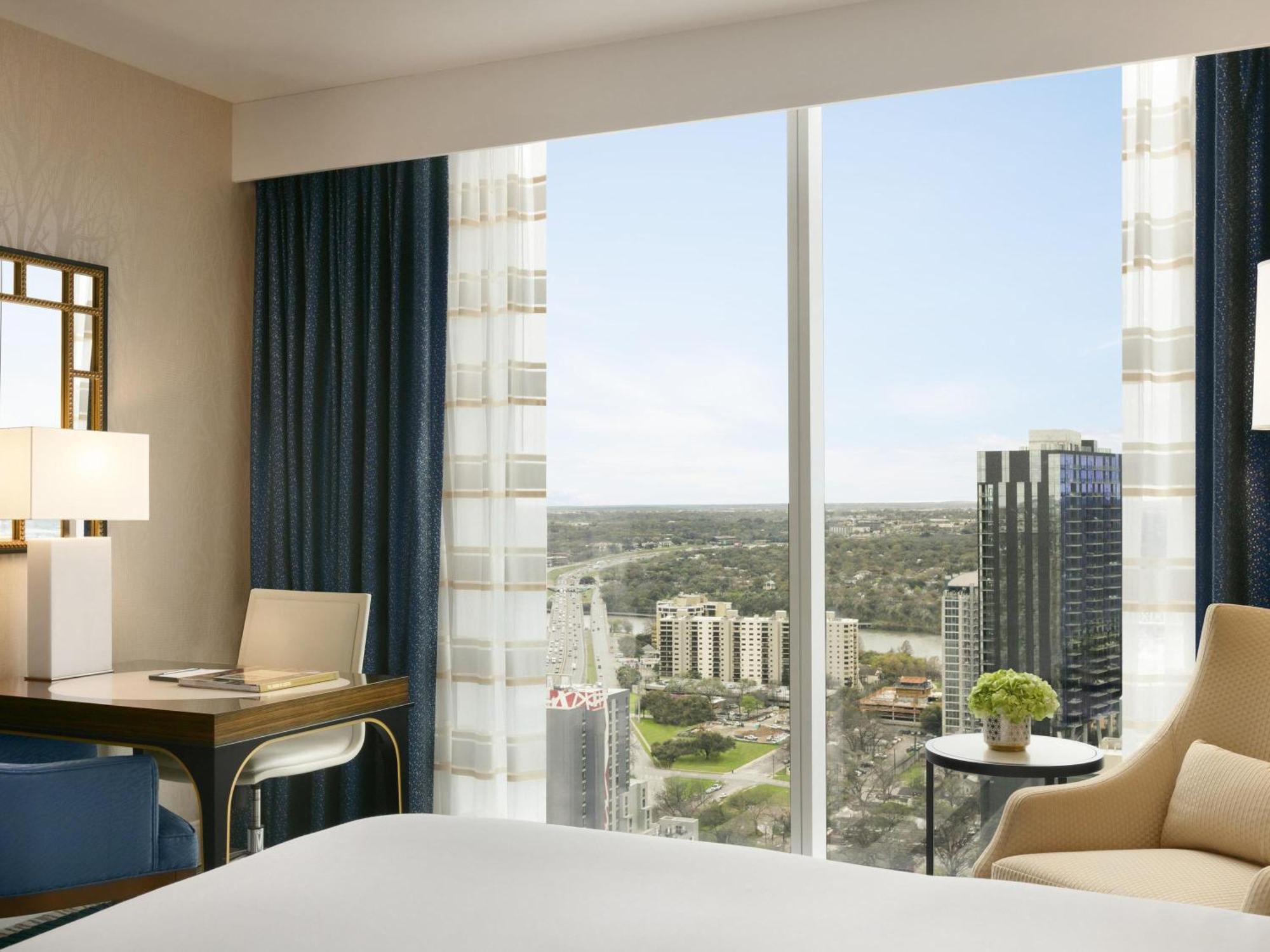 Fairmont King Room Tub Grab Bars Mobility Accessible