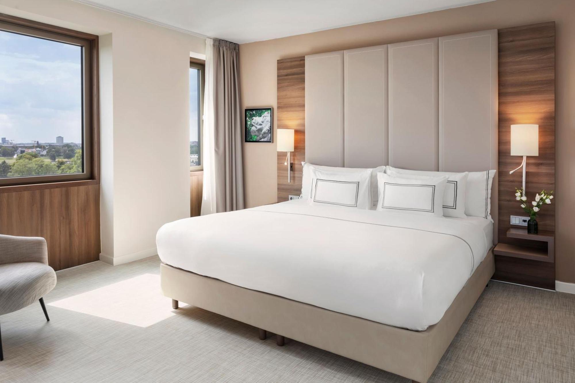The Level Premium Room
