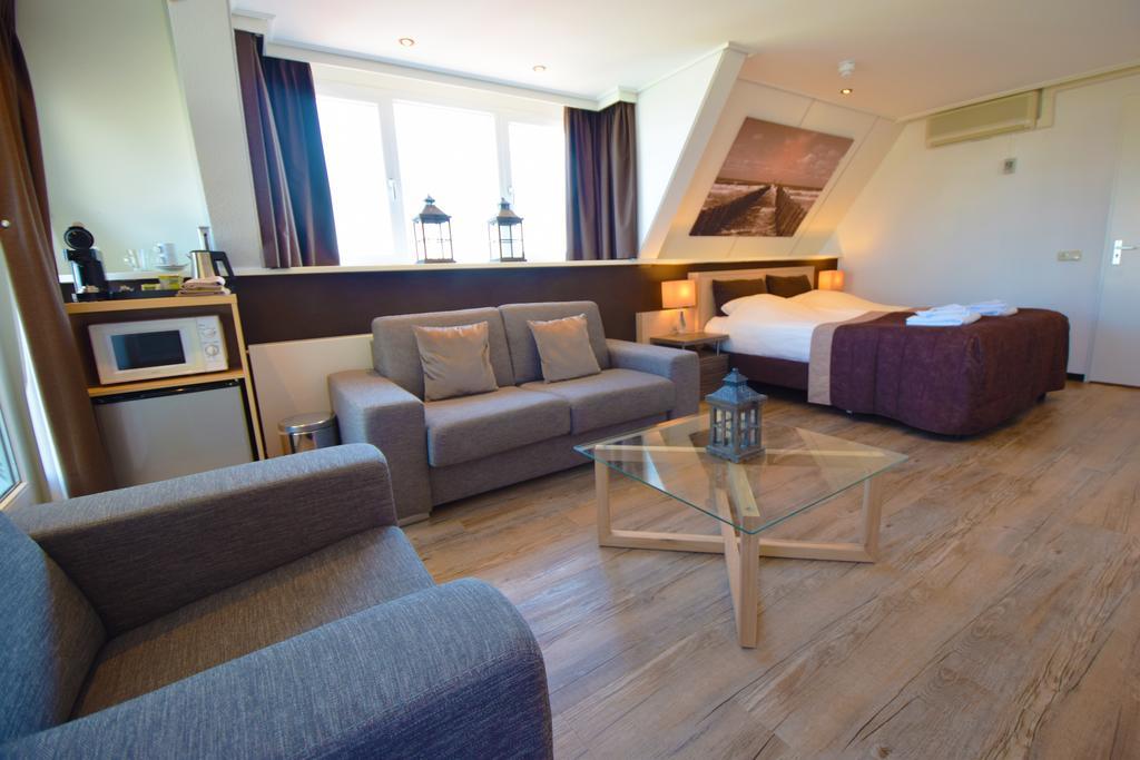 Suite with Sea View,227233514:JPEG