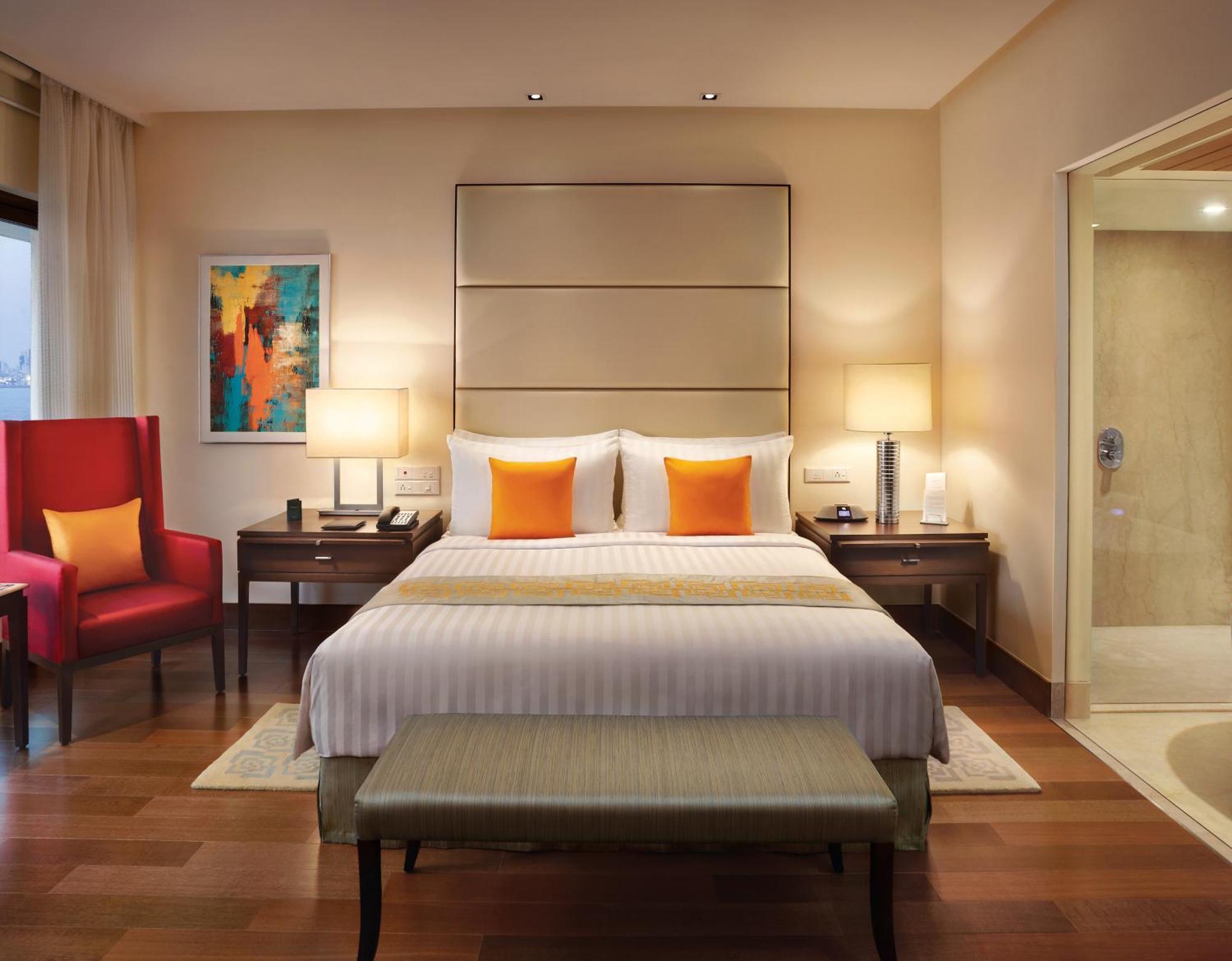 Luxury Room King Bed