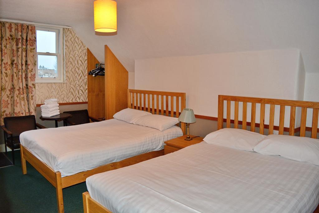 Quadruple Room with Communal Bathroom,758418469:JPEG