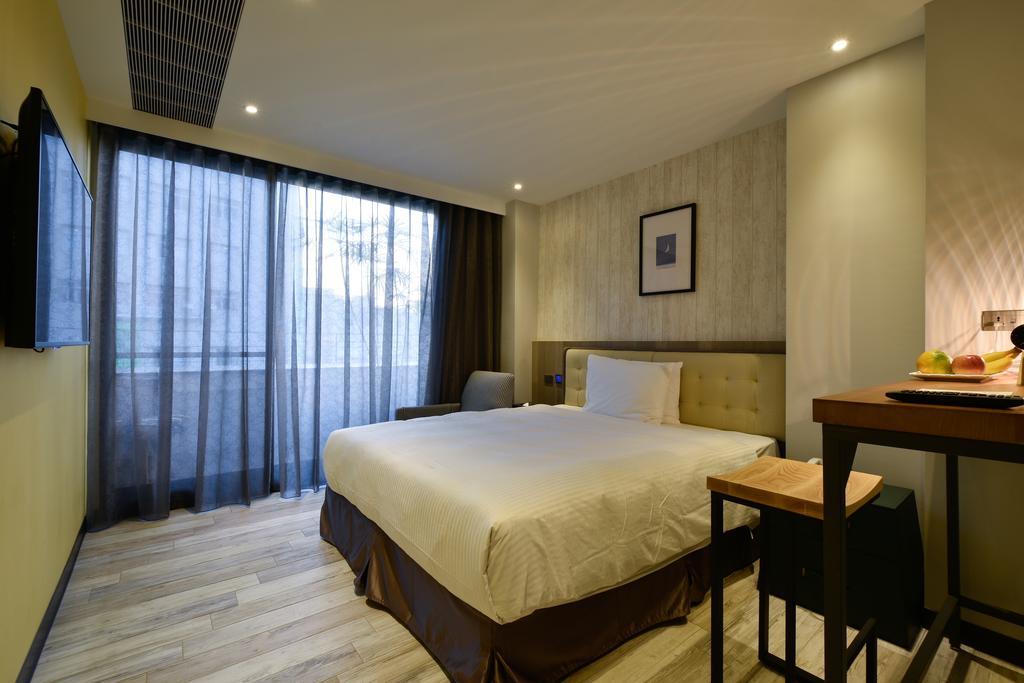Large Double Room
