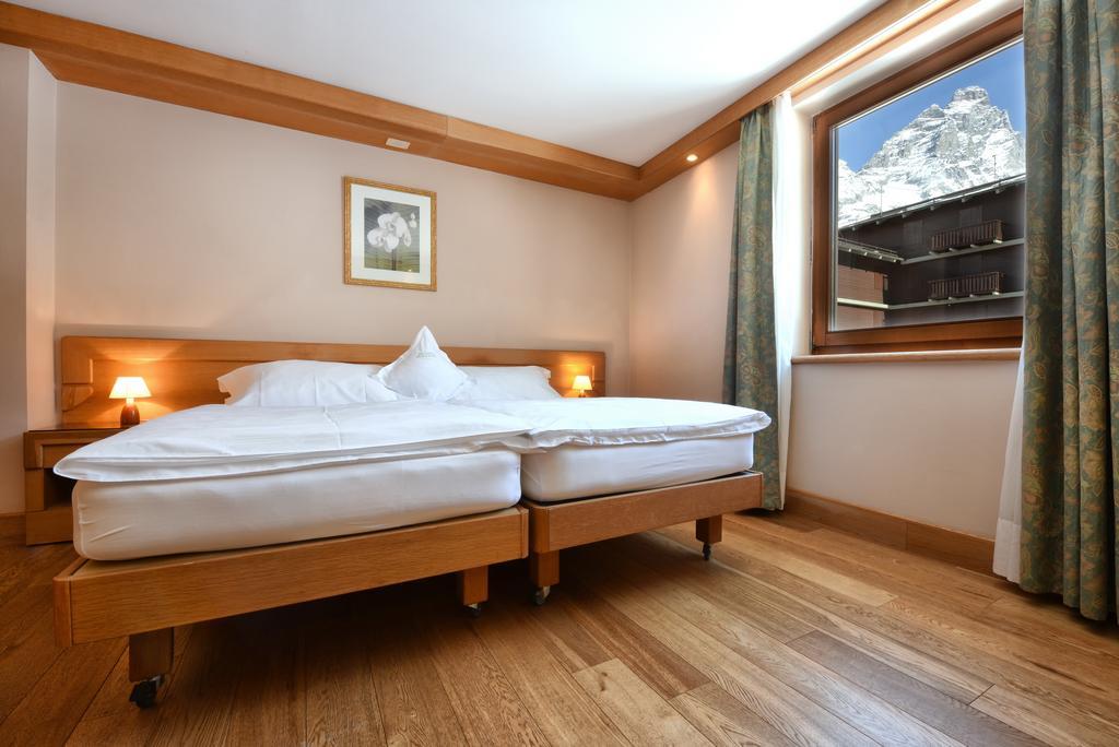 Deluxe Double or Twin Room,434736795:JPEG