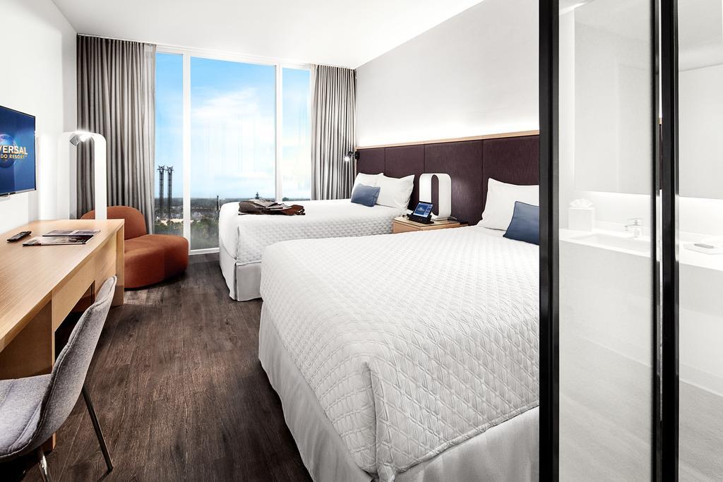 Quarto com 2 Camas Queen-size - Vista (Inclui Entrada Antecipada no Parque*)