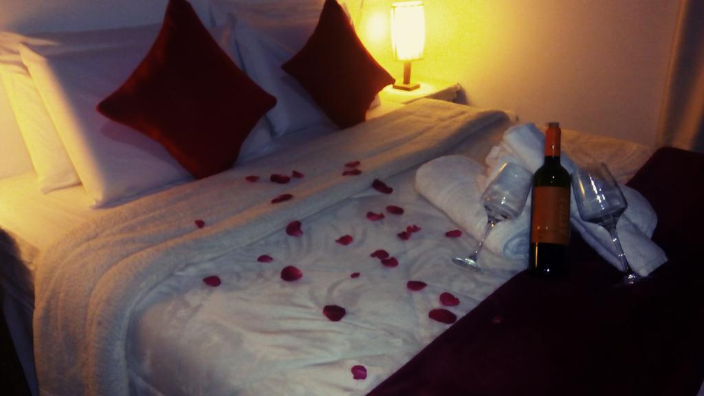 One-Bedroom Suite,1111045962:JPEG