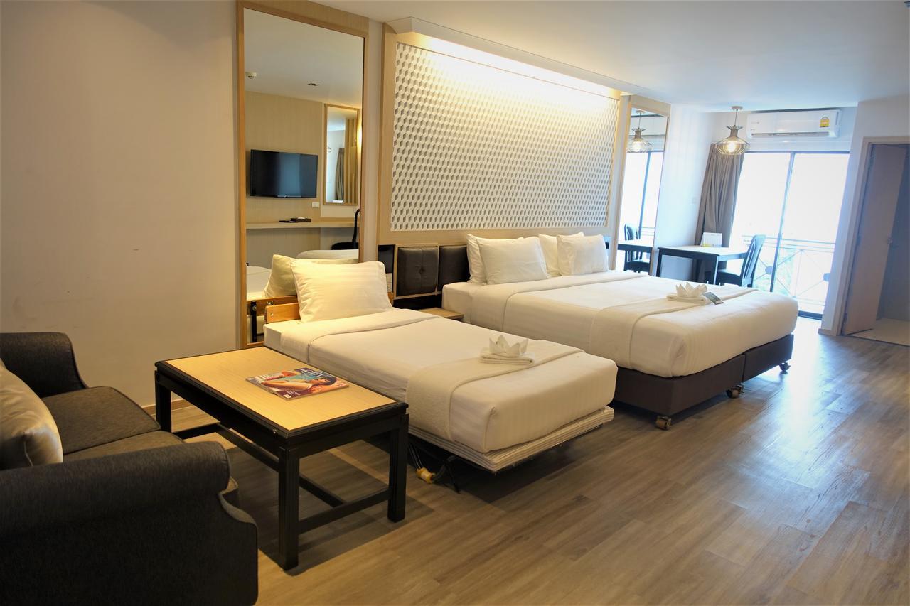 Triple Family Room