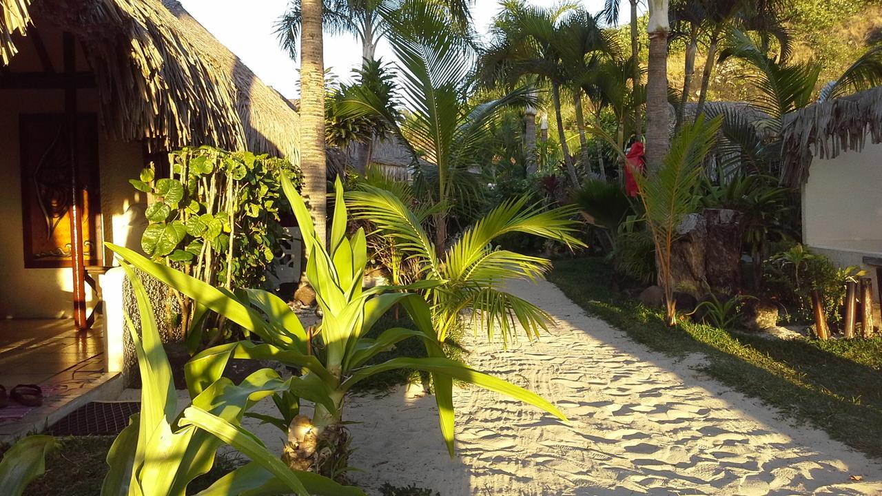 Bungalow Garden View