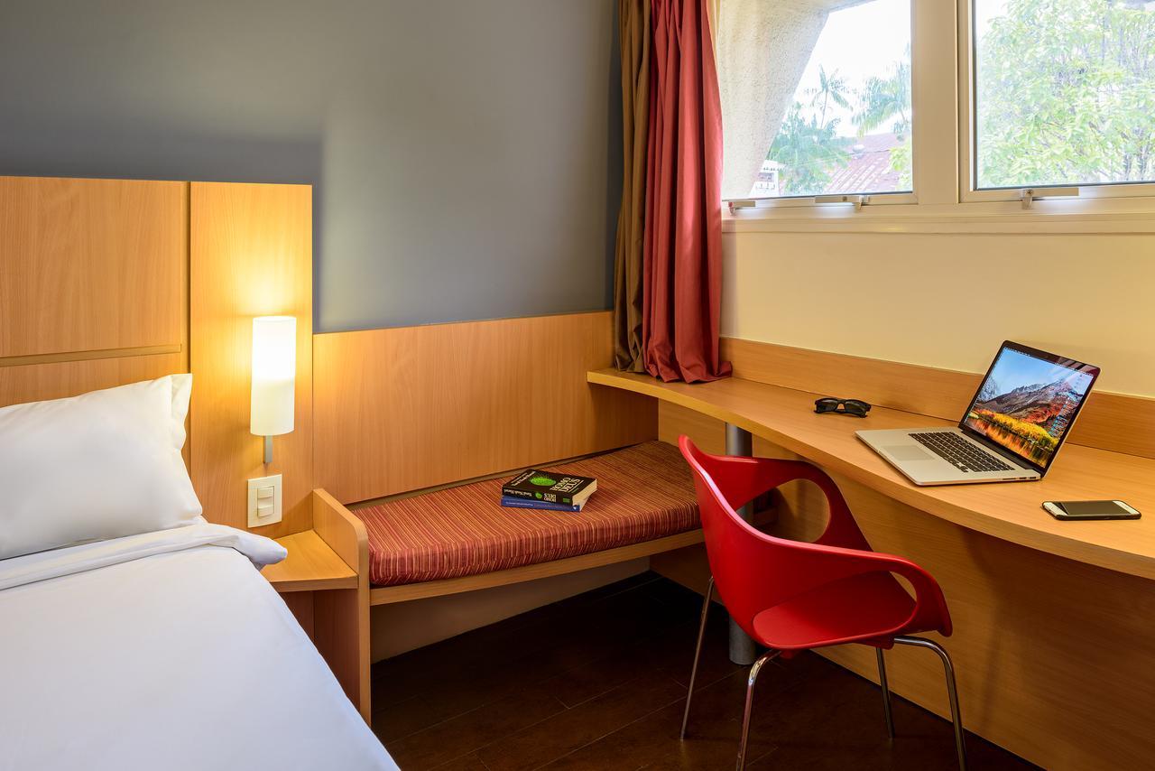 Quarto Duplo com Cama Extra para Criança