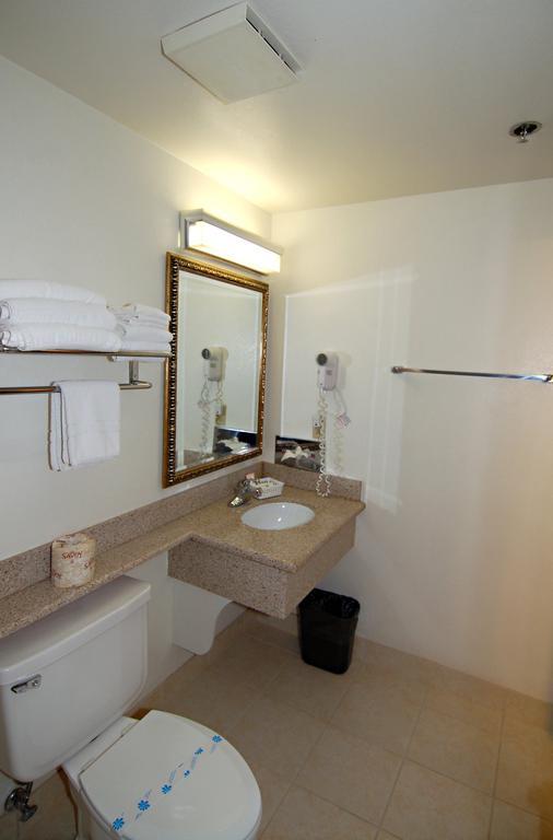 Double Room with Two Double Beds,1588106570:JPEG