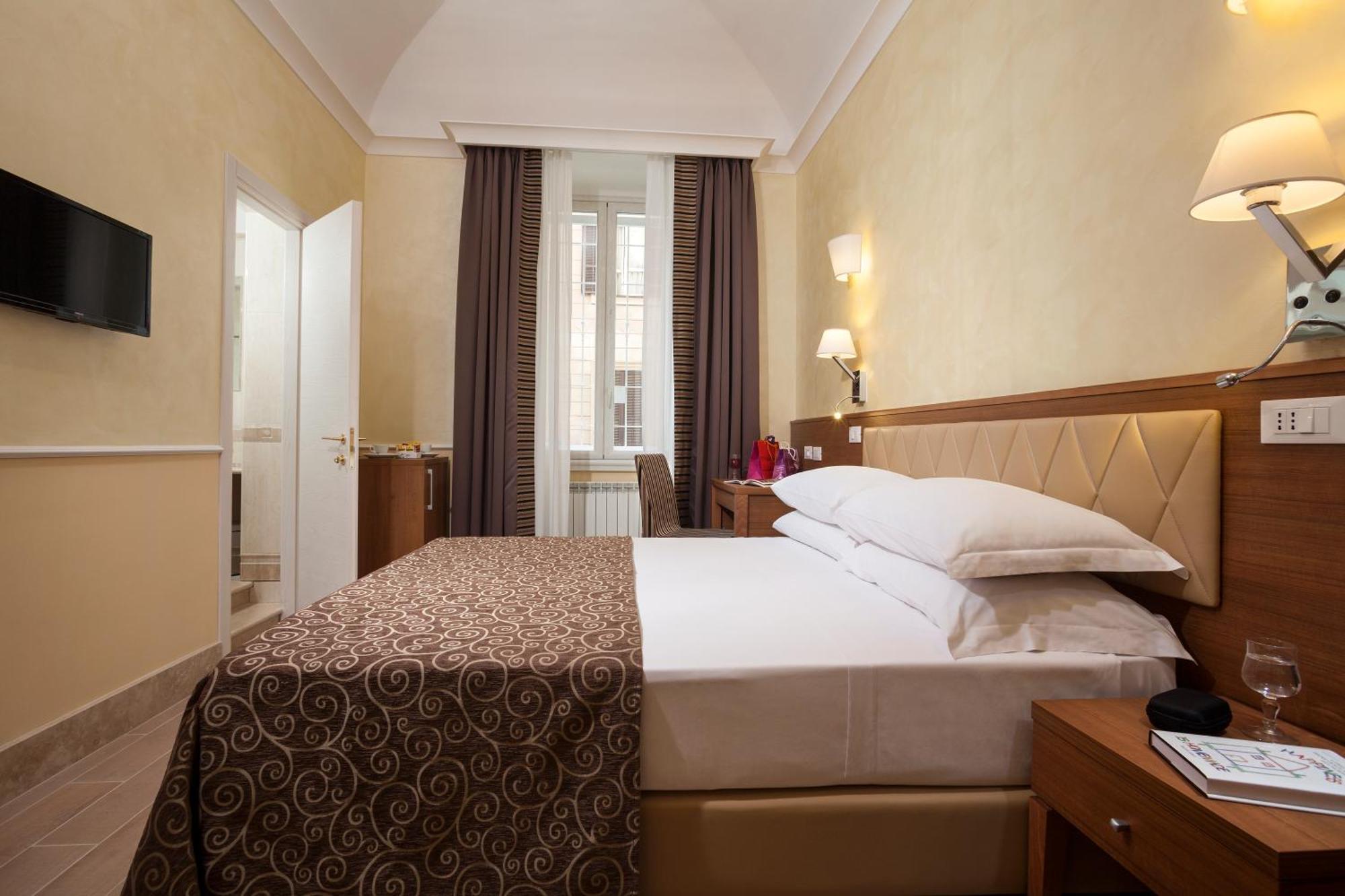 Quarto com Cama de Casal ou 2 de Solteiro - Anexo
