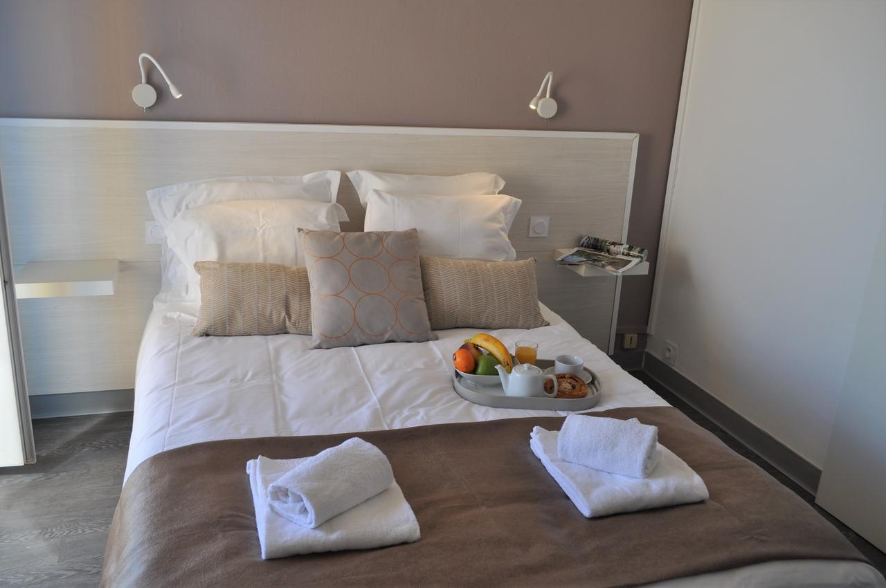Chambre Double avec Balcon - Vue sur Mer et Rue