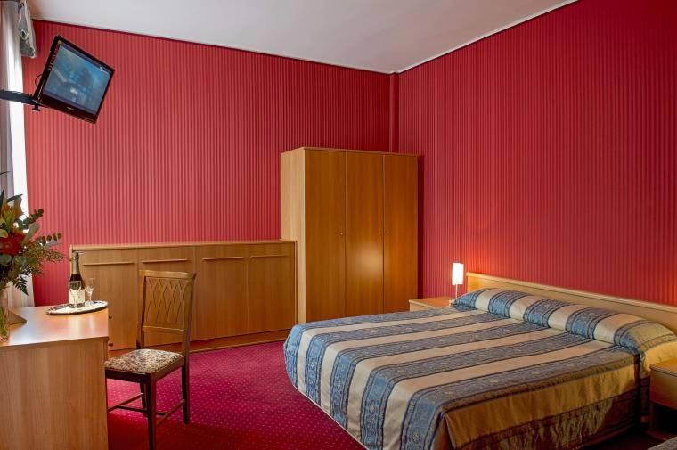 Chambre Double - Attribuée à l'Arrivée