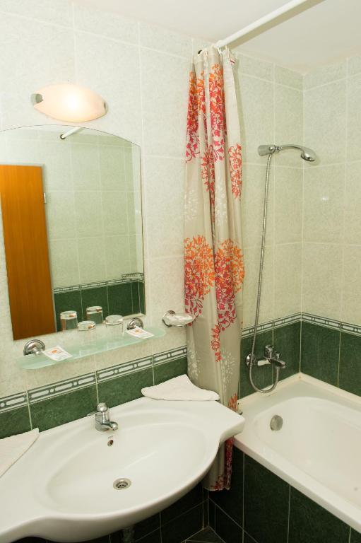 Double or Twin Room,1713394956:JPEG