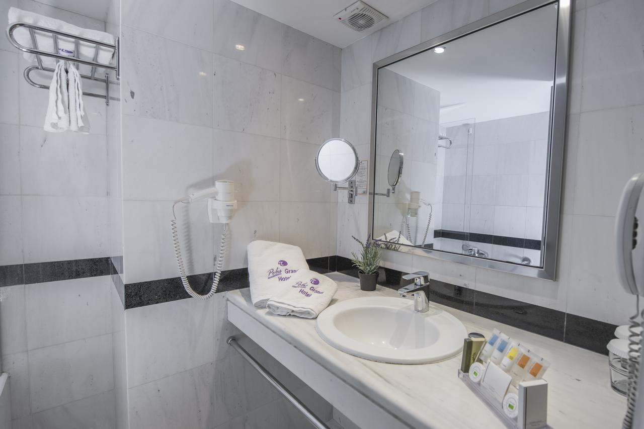 Quarto Superior com Cama de Casal ou 2 de Solteiro