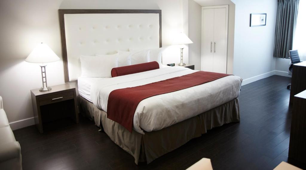 King Suite,127565781:JPEG