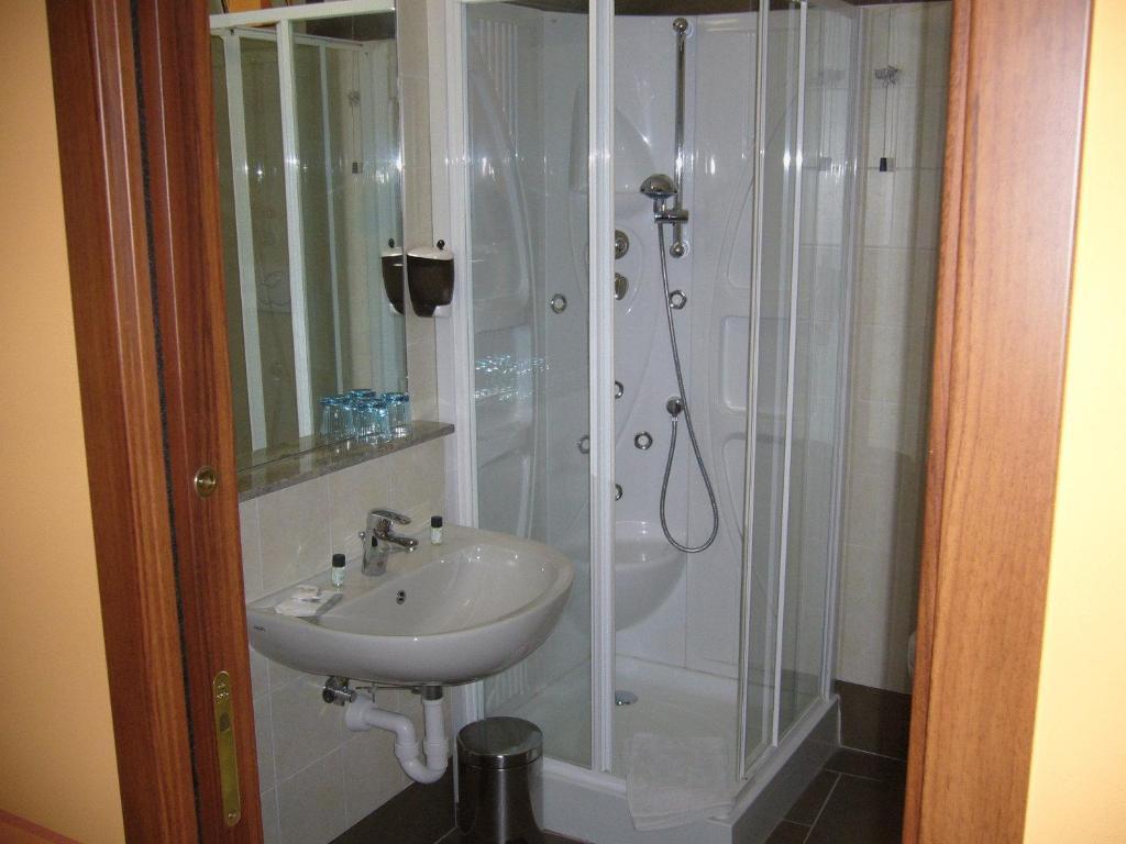 Superior Doppel- oder Zweibettzimmer mit Seeblick
