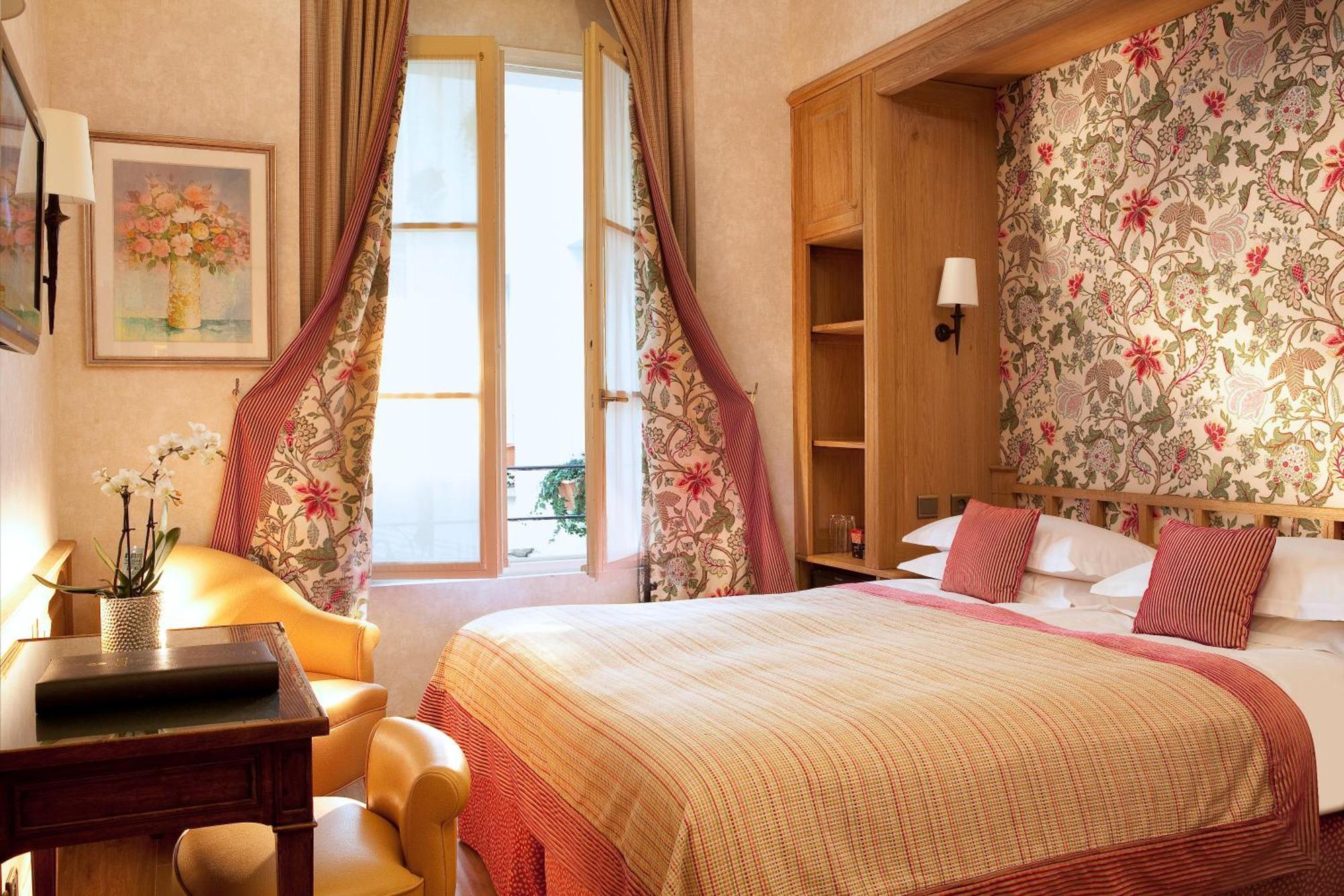 Classic Double or Twin Room