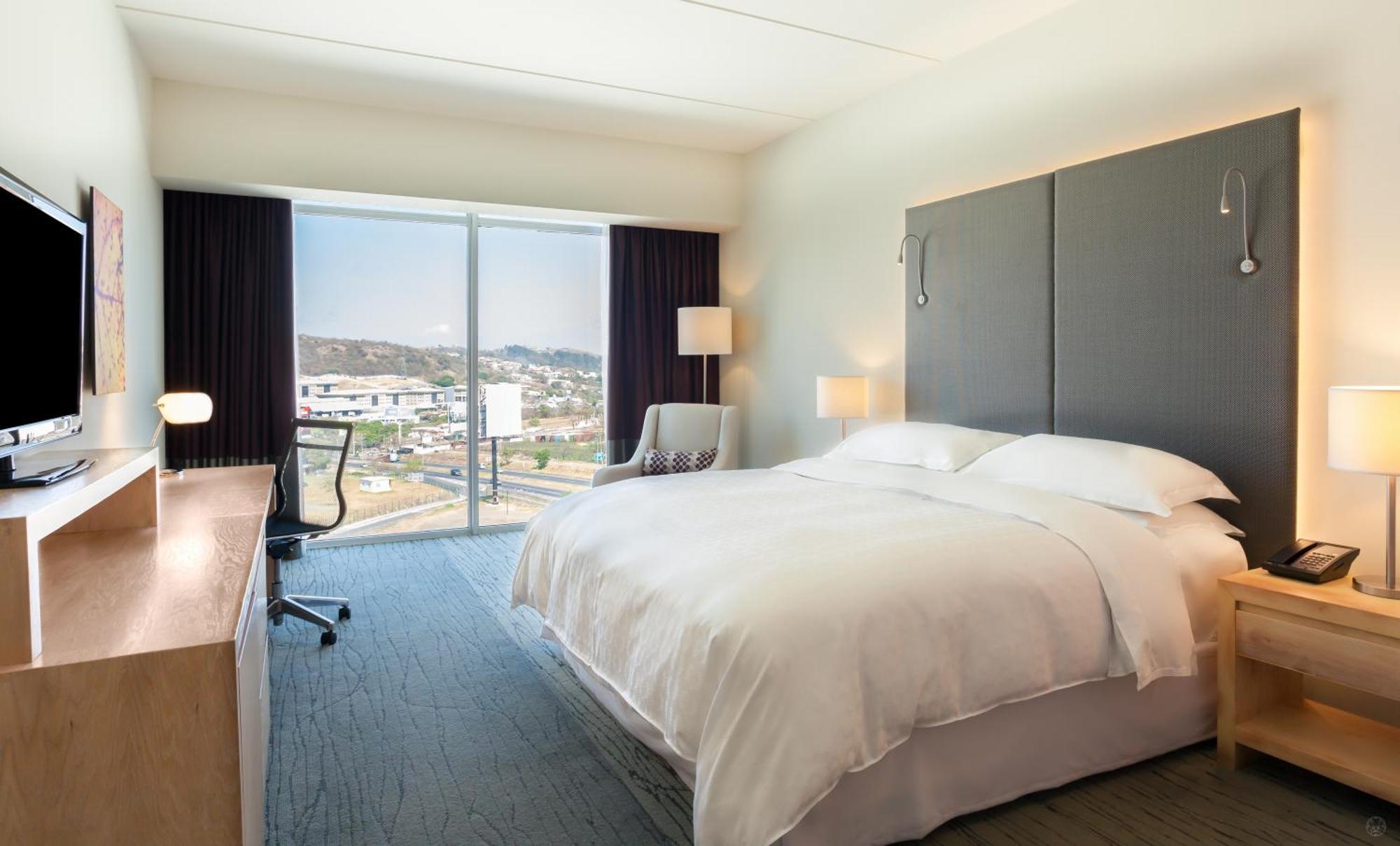 King Room Mountain View