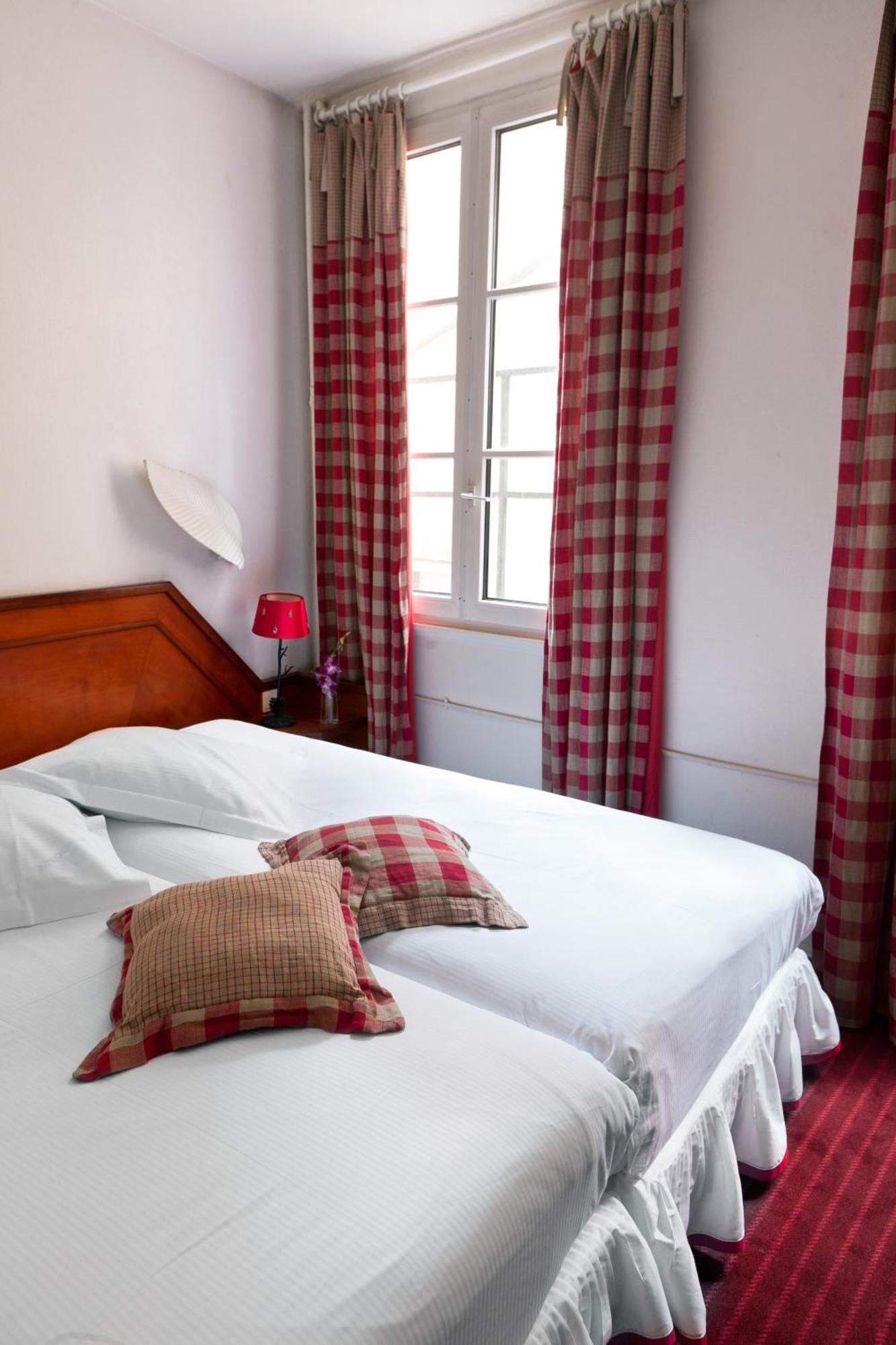 Gemütliches Zweibettzimmer auf der Rückseite