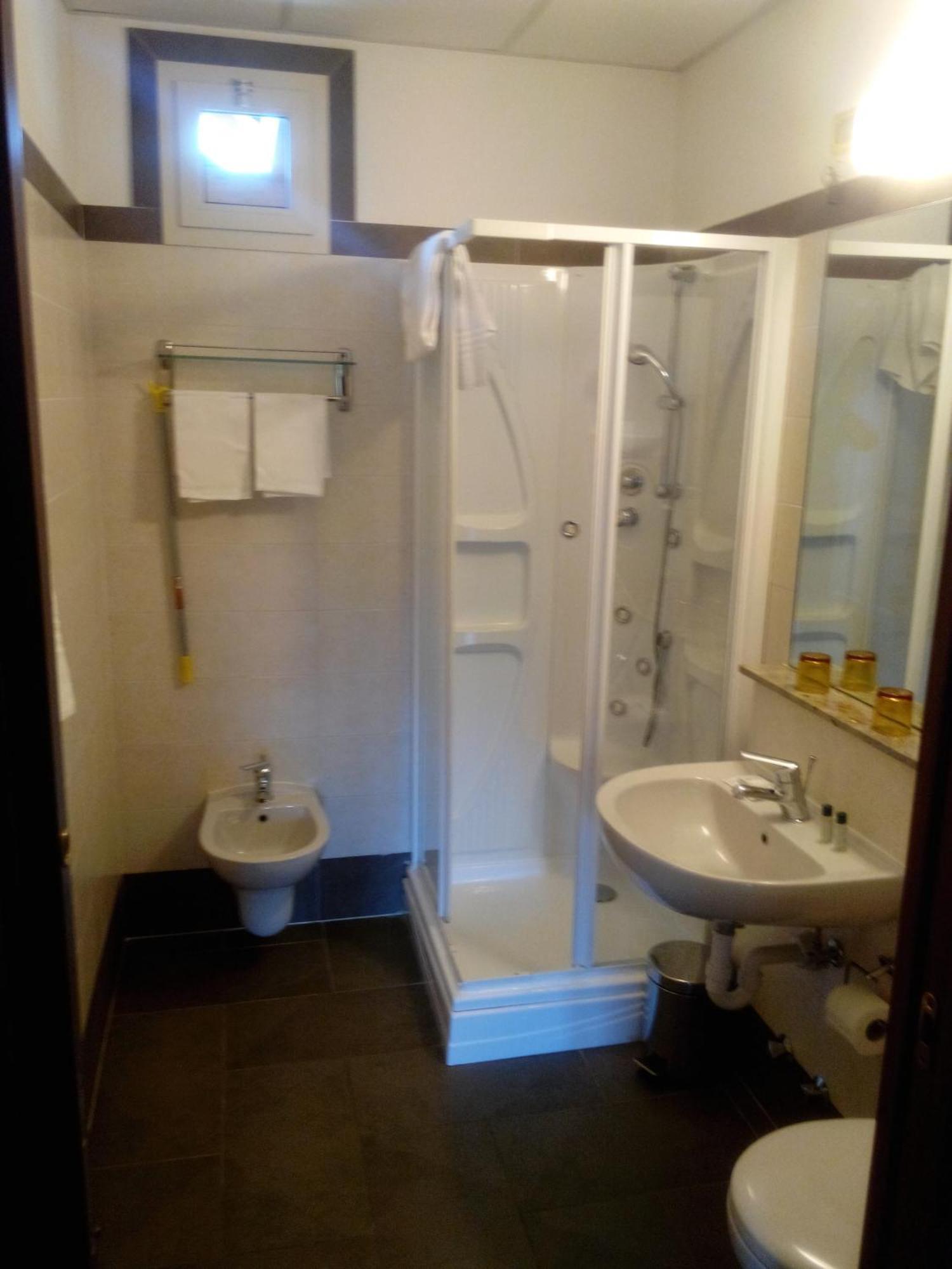 Superior Double or Twin Room Lake View