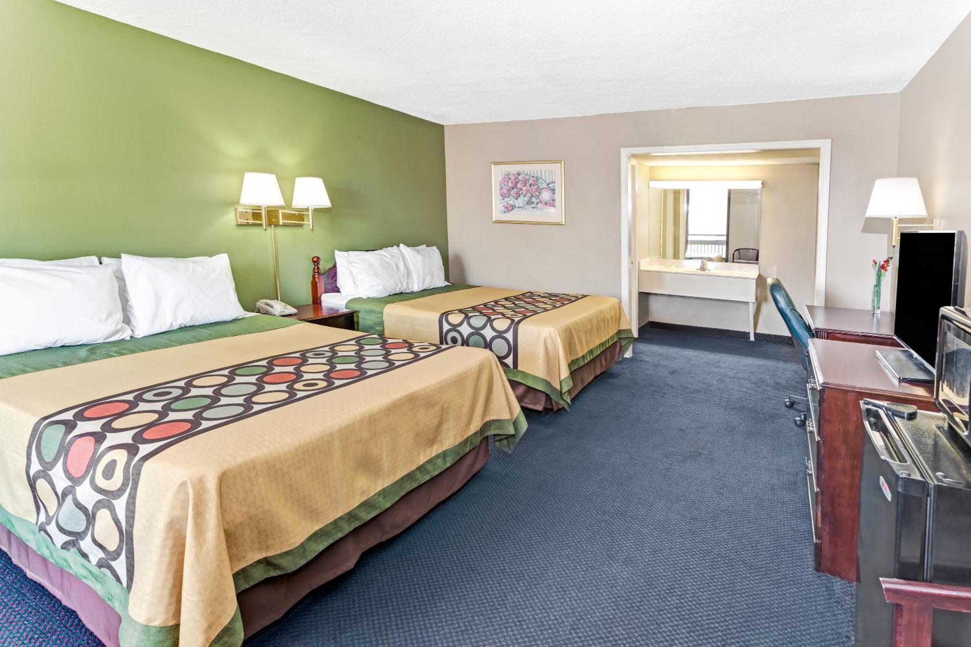 Two Queen Beds Room Non-Smoking