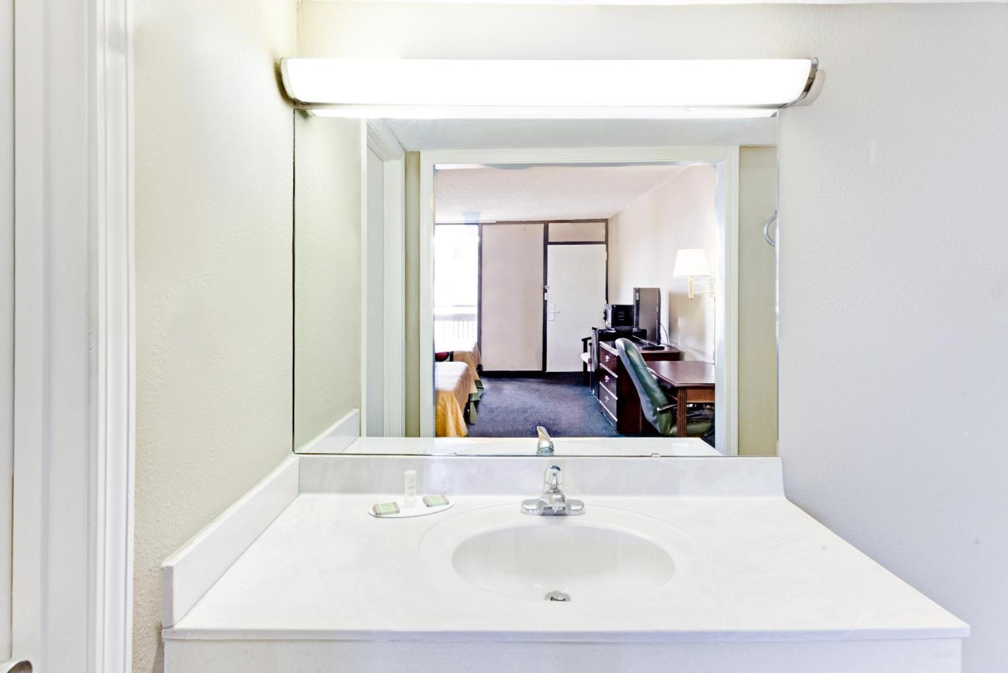 Two Queen Beds Room Non-Smoking