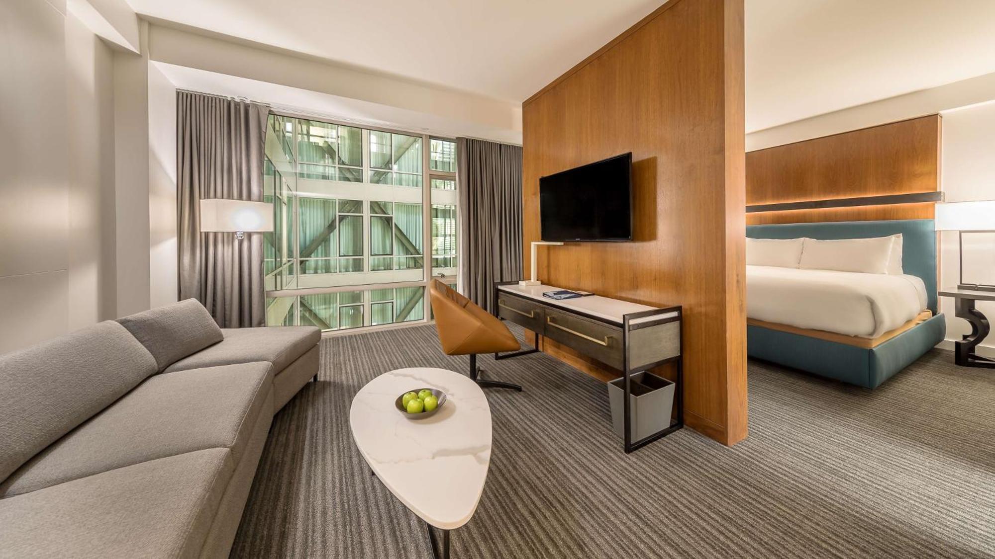 Andaz Suite