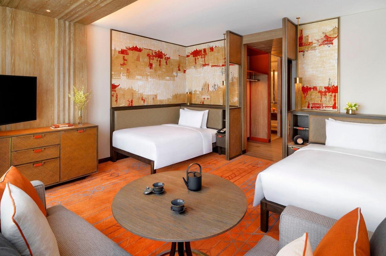 Twin Room CBD View