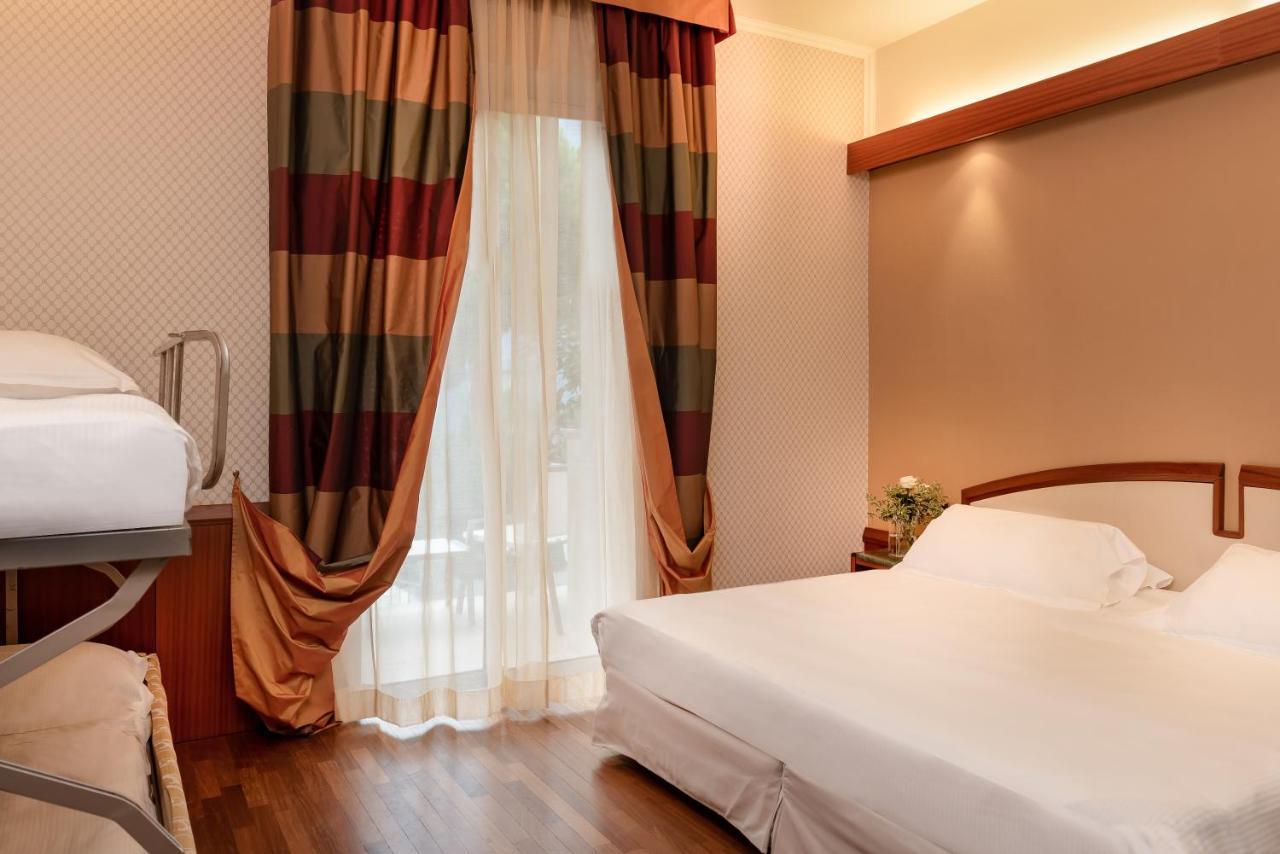 Triple Room with City View,738908776:JPEG