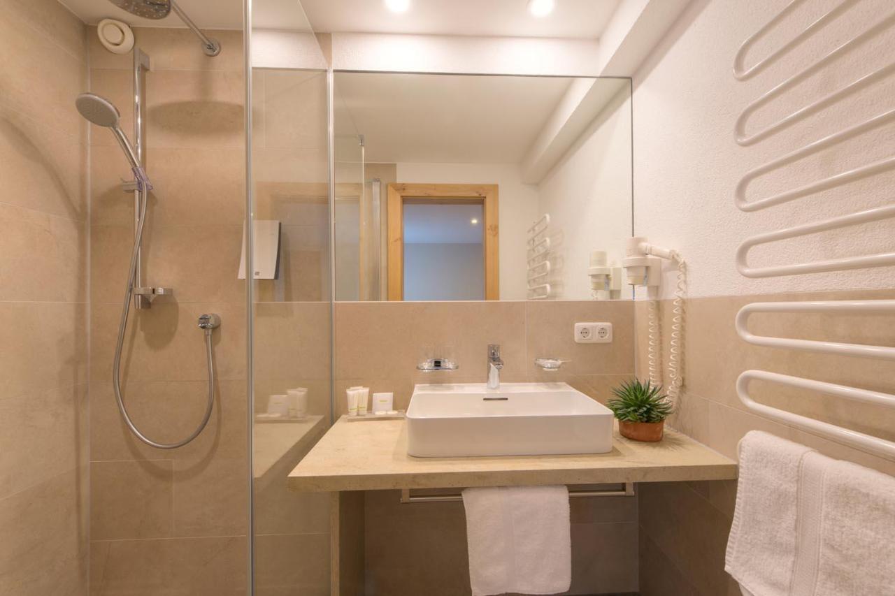 Two-Bedroom Suite (5 Adults) with Balcony