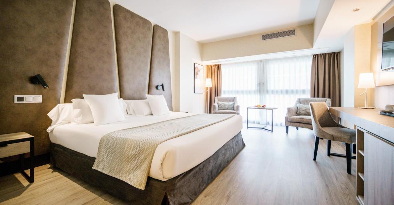 Chambre Double ou Lits Jumeaux
