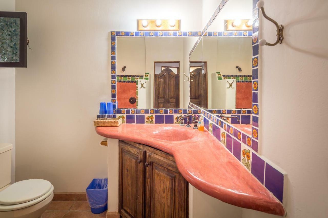 Family House,779989749:JPEG