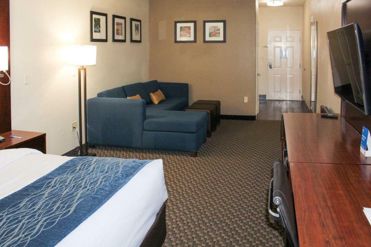 King Suite Non-Smoking