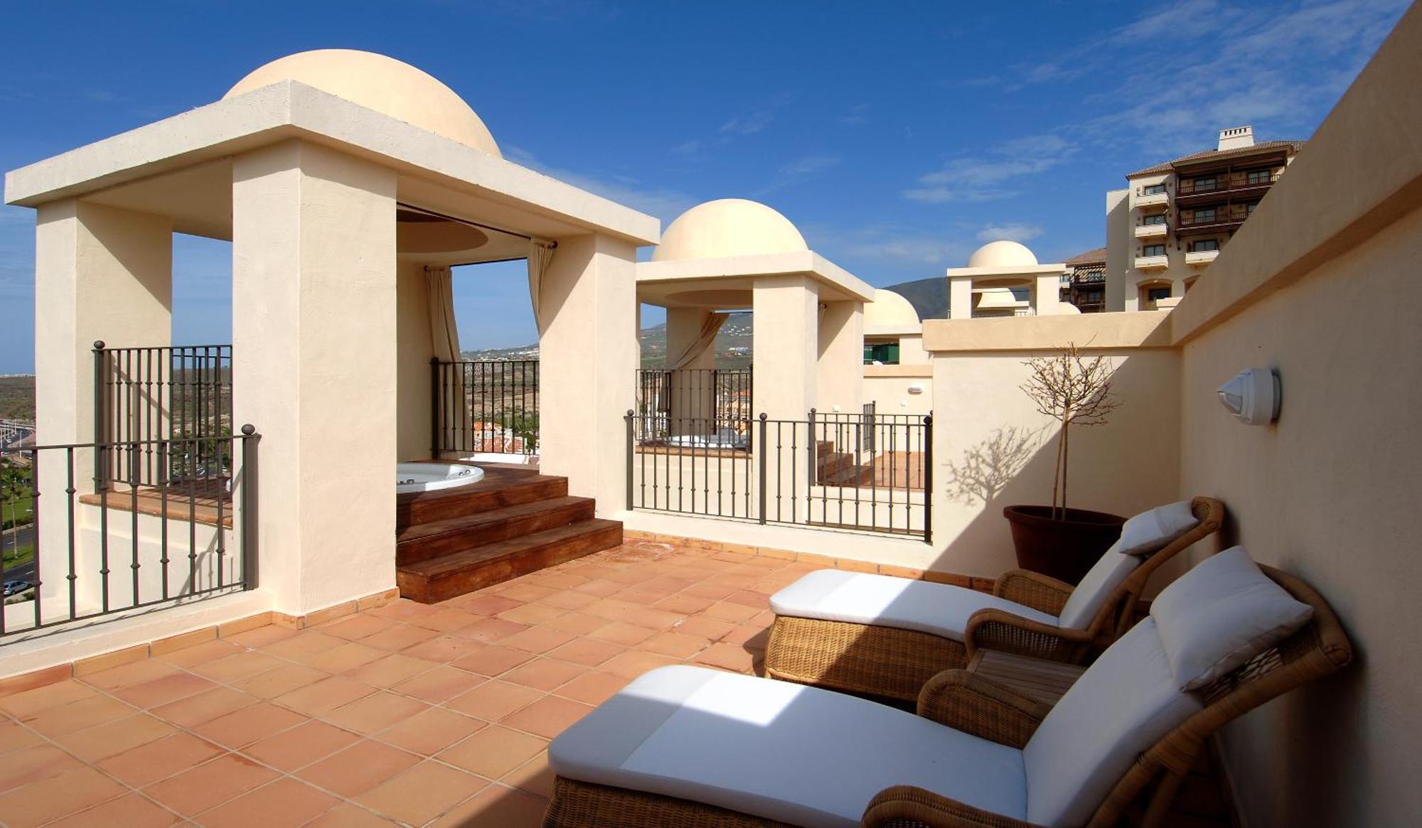 Deluxe Villa met Solarium en Uitzicht op de Oceaan
