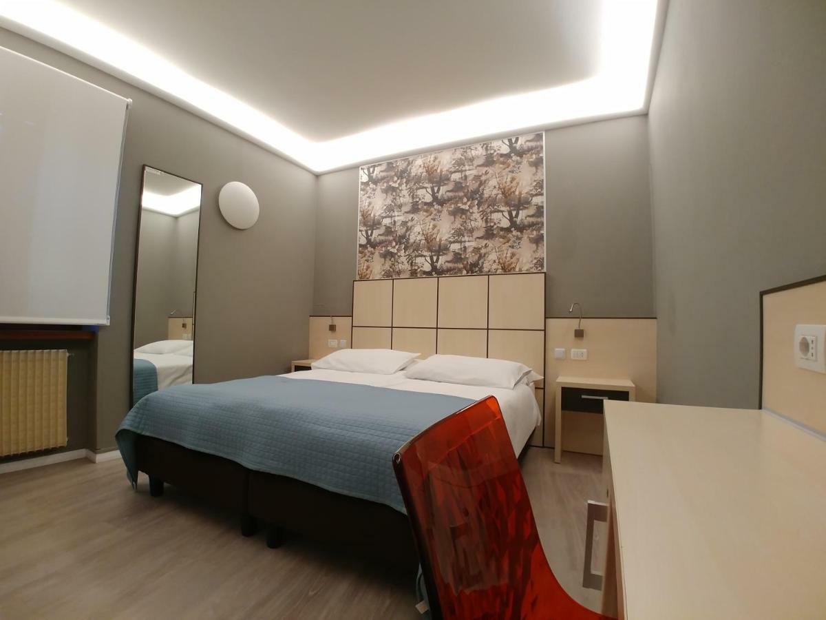Double or Twin Room,906082312:JPEG