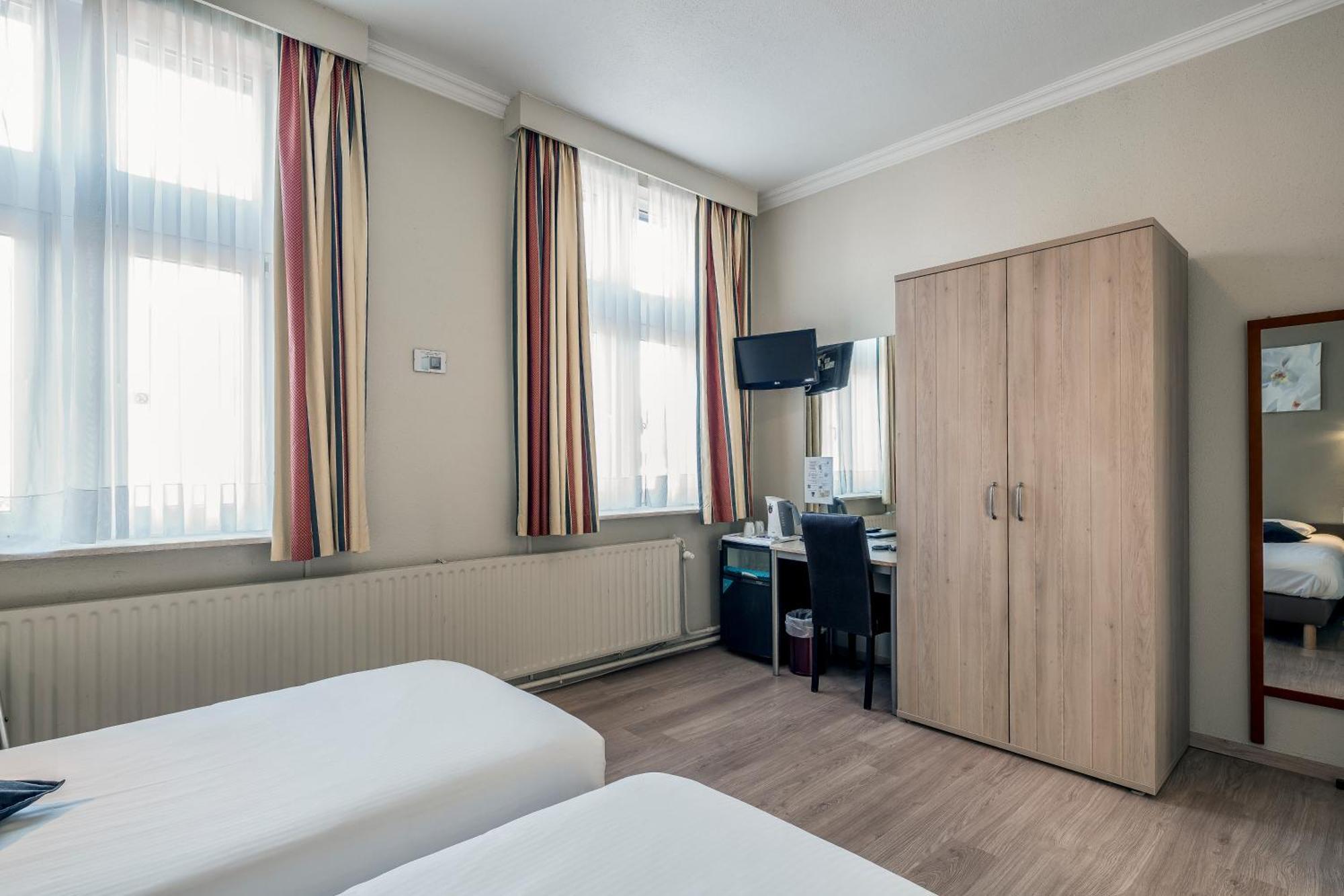 Twin Room Street View