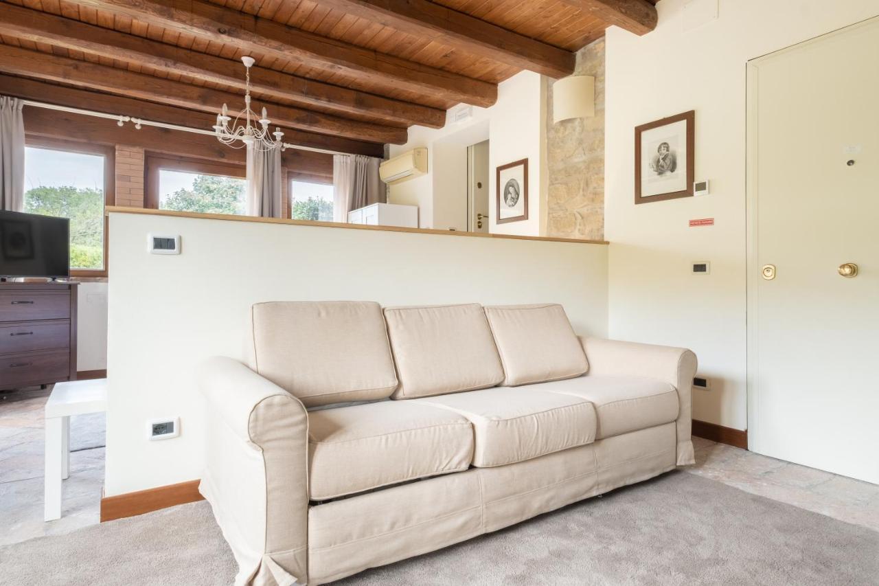 Superior Apartment Private External Access