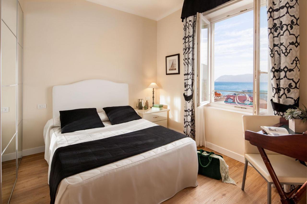 Single Room with Partial Sea View,998333079:JPEG