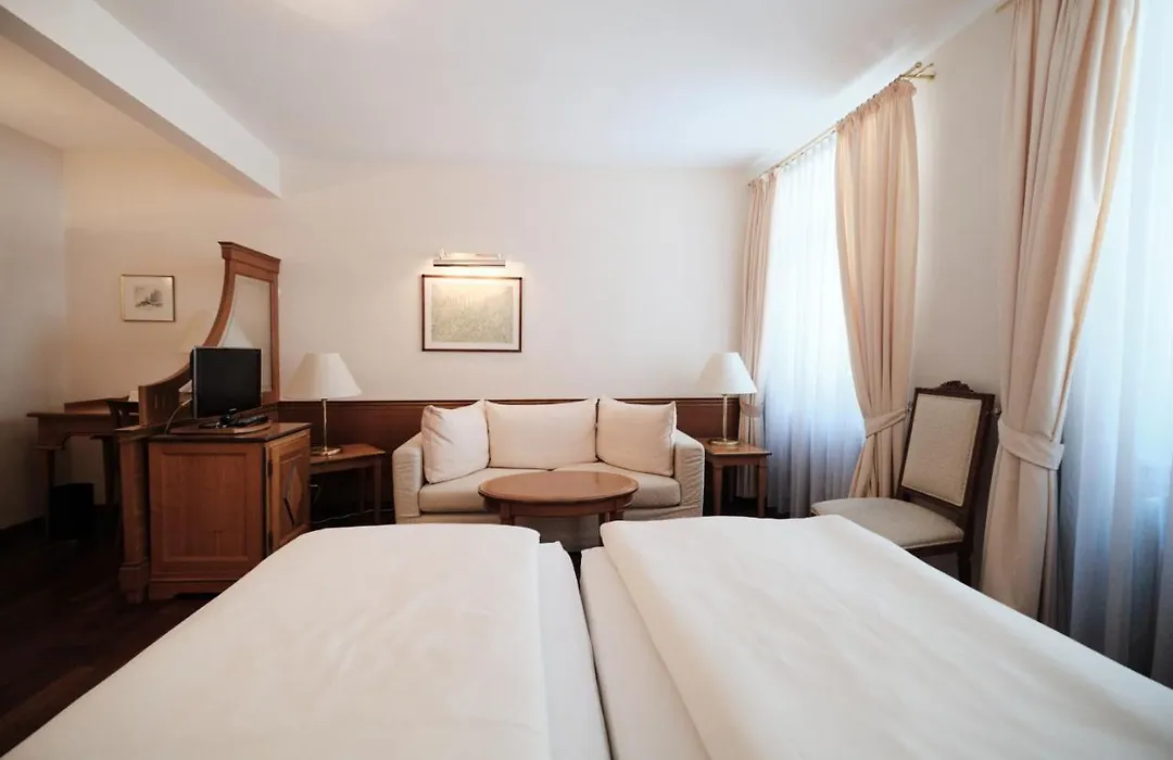Hotel Weisser Bock-1