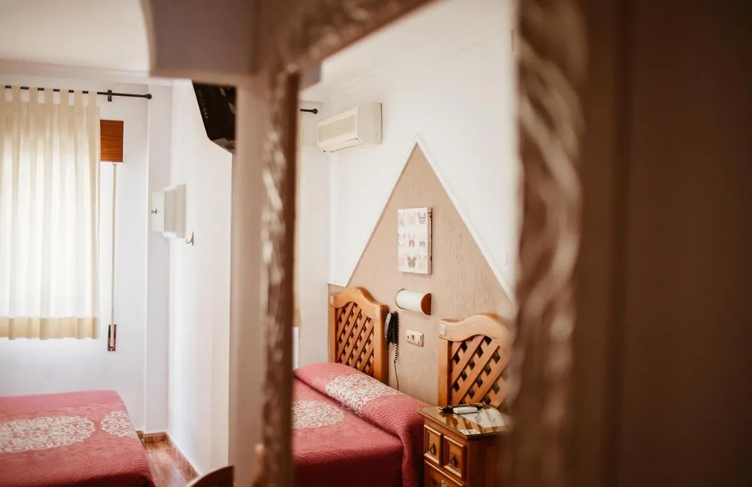 Hostal la Campana-1